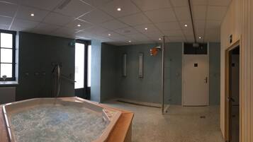 Couples treatment rooms, Turkish bath, massages