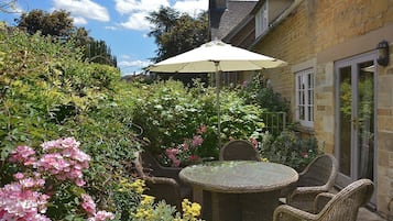 Cottage | Terrace/patio