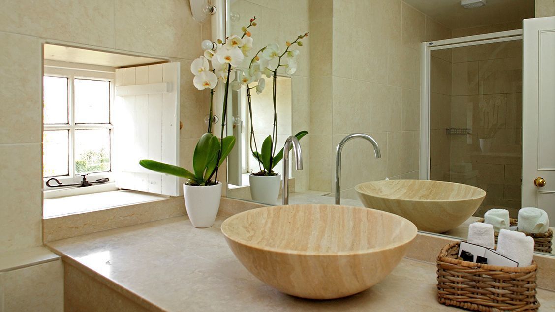Cottage | Bathroom sink