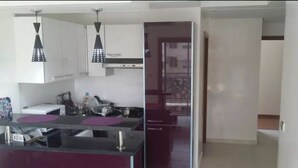 Unclassified image, 4 of 6, button - La Belle Vue (Casablanca)