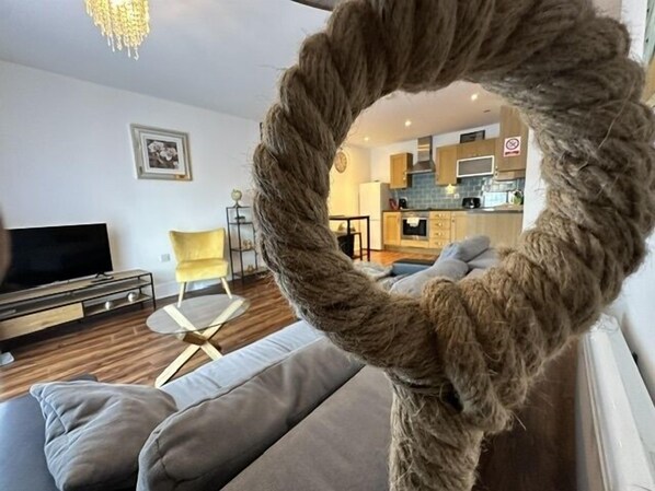 Deluxe Apartment, Private Bathroom, Courtyard View (Ground - CTR 18 ) | Miscellaneous - Grand Central Apartments, Centro (Derby)