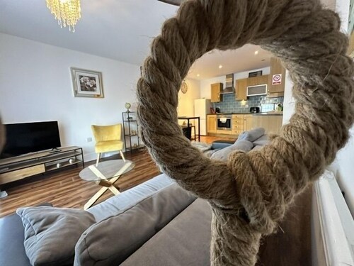 Grand Central Apartments, Centro