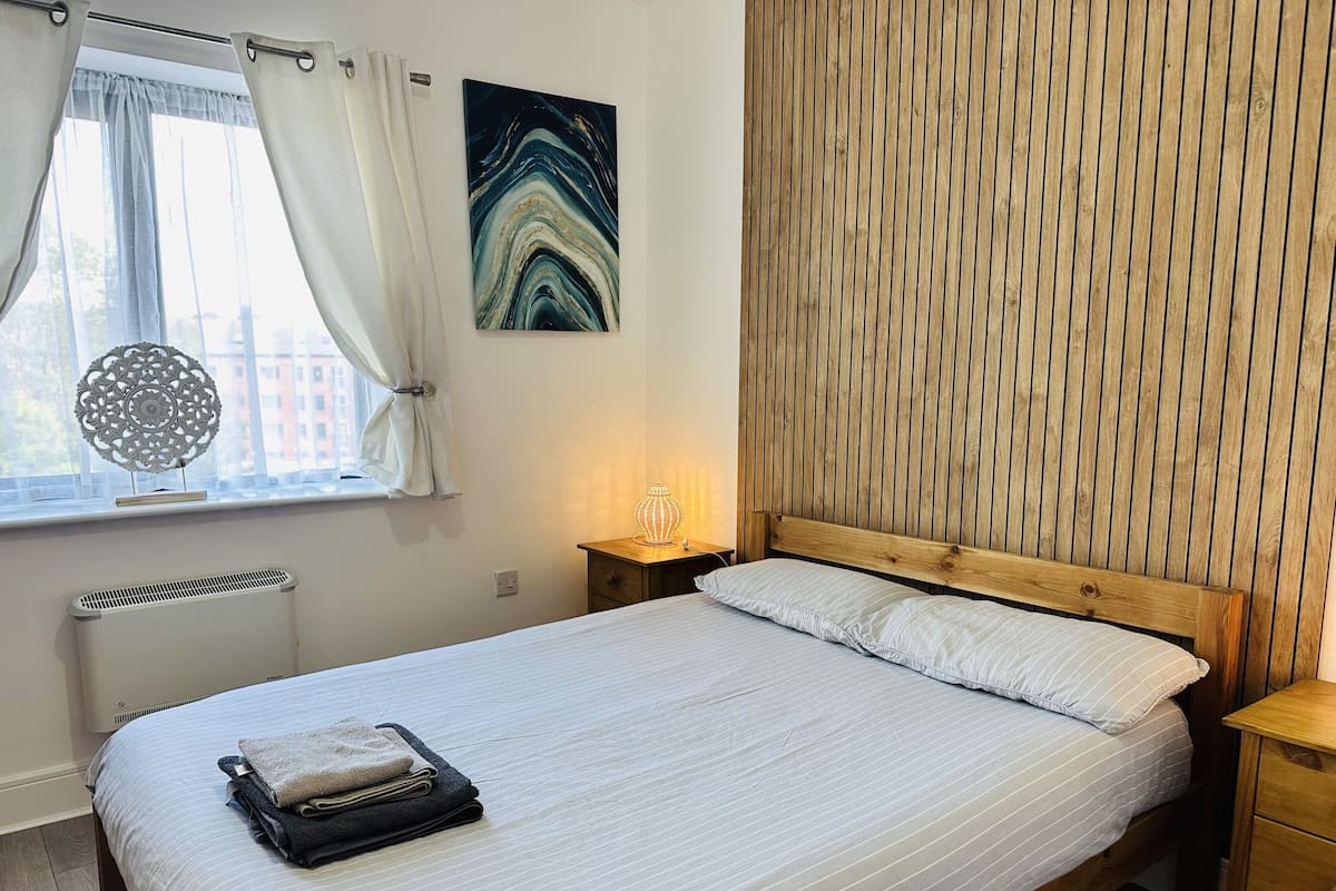 Exclusive Apartment, Private Bathroom (Top Floor CTR 30)