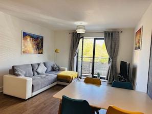 Superior-huoneisto, oma kylpyhuone (First Floor CTR 22) | Lounge