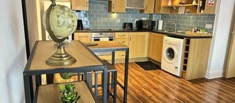 Grand Central Apartments, Centro