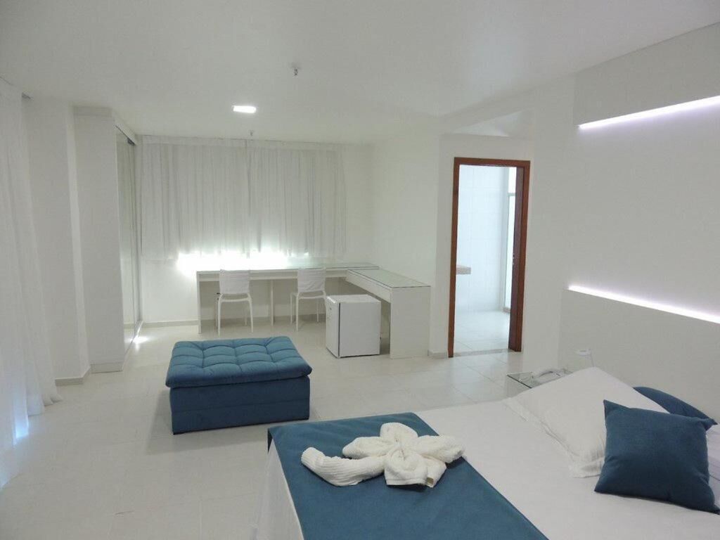 minibar, desk, free wifi