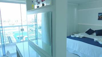 1 bedroom, minibar, desk, free WiFi