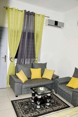Comfort Apartment, 1 Bedroom | 1 bedroom, blackout curtains, iron/ironing board, free WiFi
