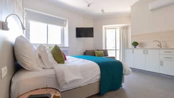 Minibar, in-room safe, desk, soundproofing