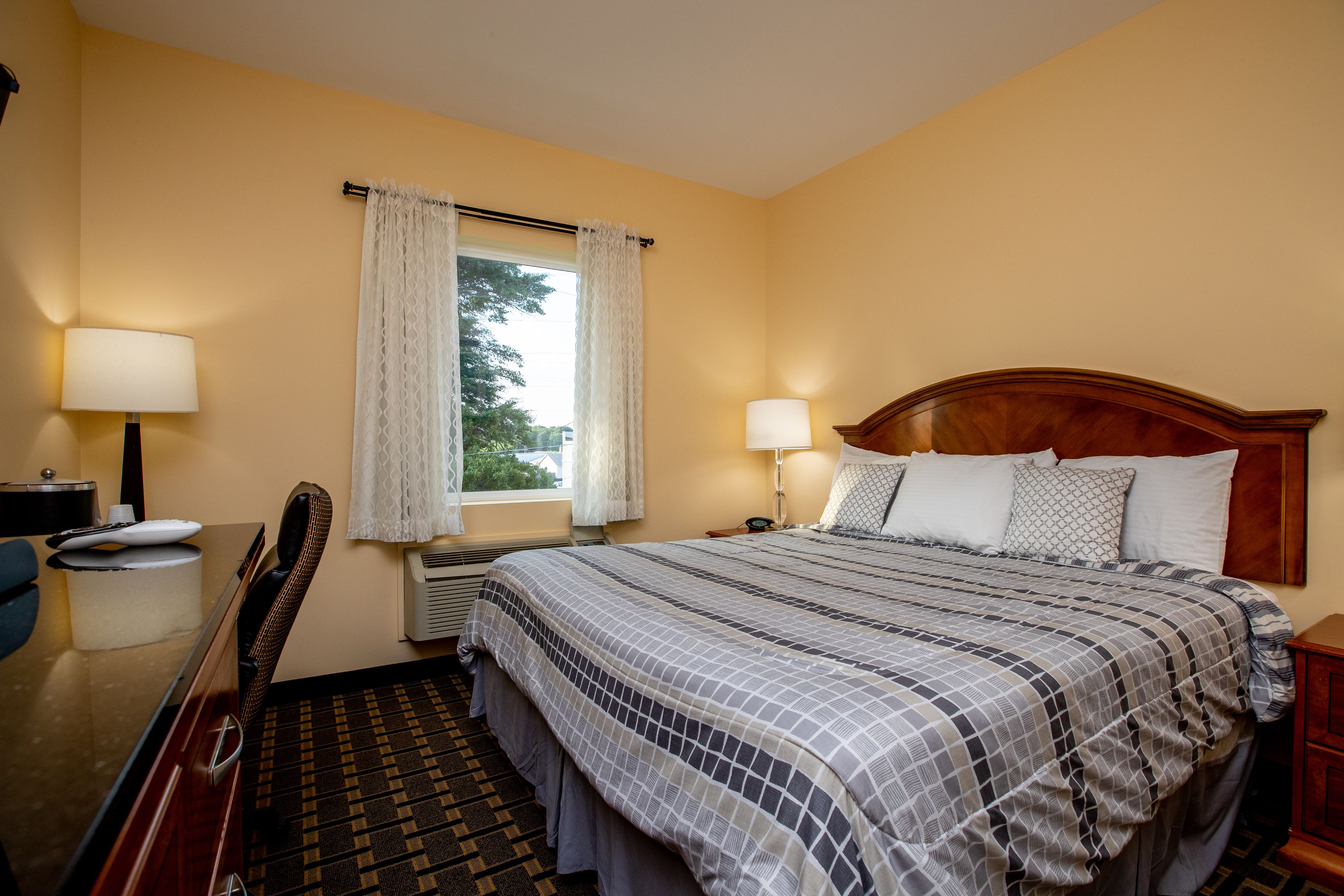 in-room safe, desk, free wifi, bed sheets