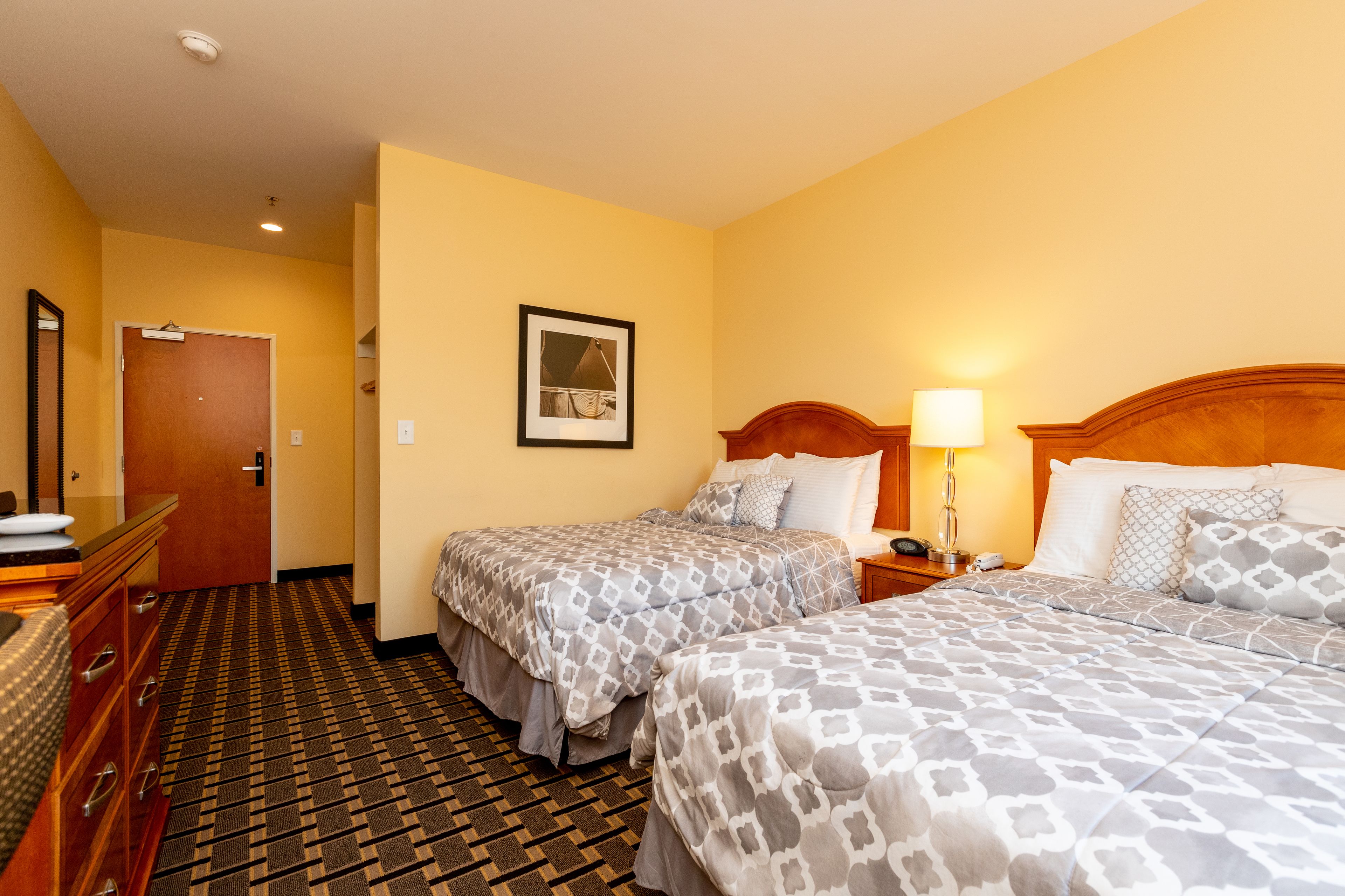 traditional room, 2 double beds | in-room safe, desk, free wifi, bed sheets