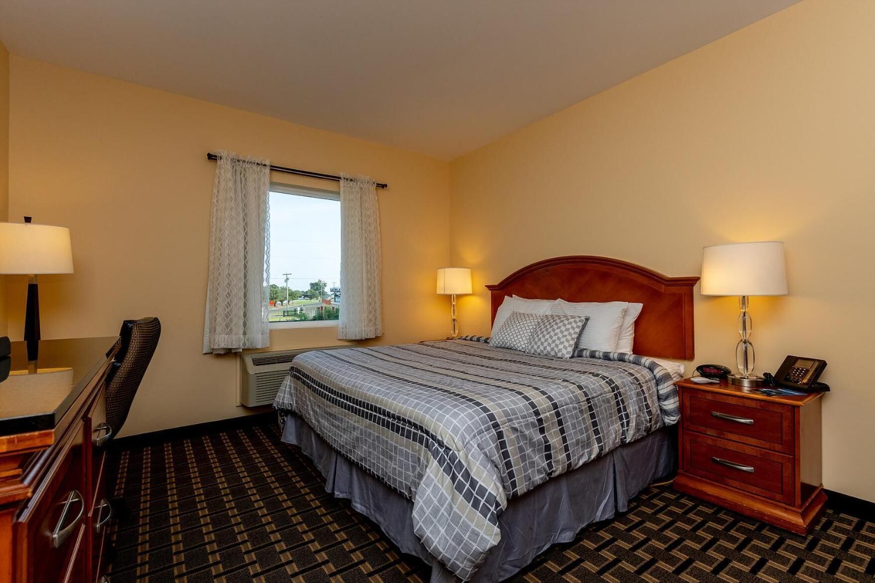 in-room safe, desk, free wifi, bed sheets