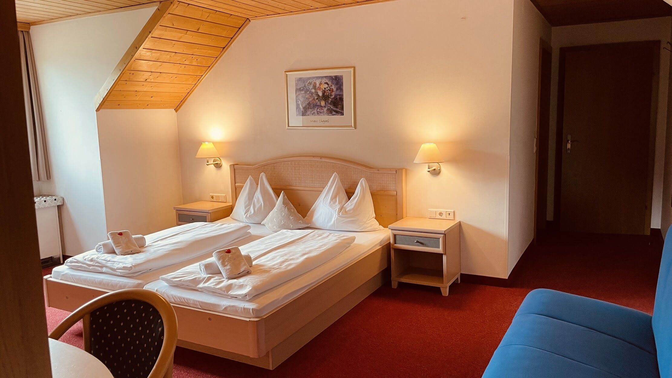 family room | premium bedding, down duvets, in-room safe, desk