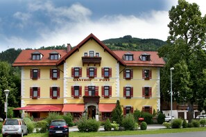 Exterior - Hotel Gasthof Post (Bruck an der Grossglocknerstrasse)