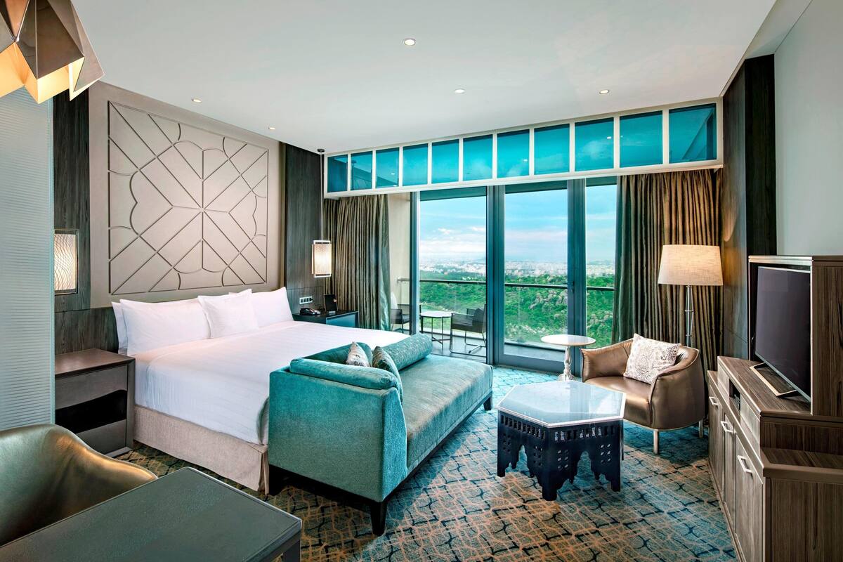 exclusive room, smoking | 1 bedroom, premium bedding, in-room safe, desk