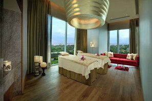 Couples treatment room(s), body treatments, body wraps, body scrubs