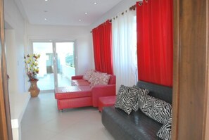 Coin salon dans le hall