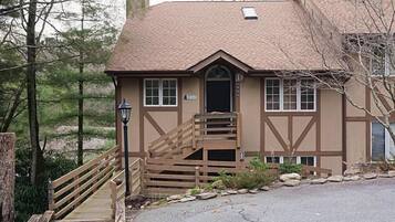 House | Property grounds