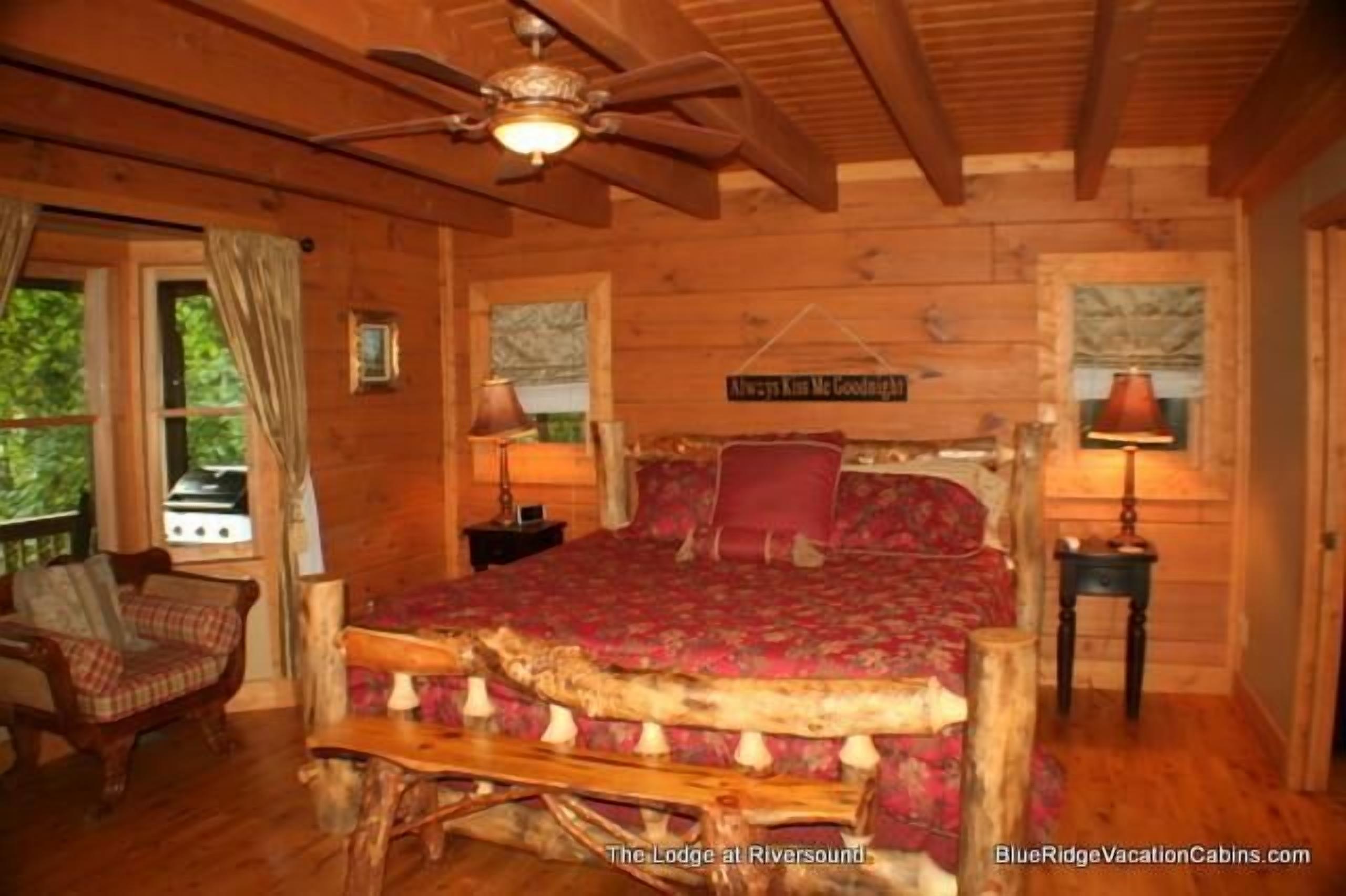 House | 5 bedrooms, free WiFi