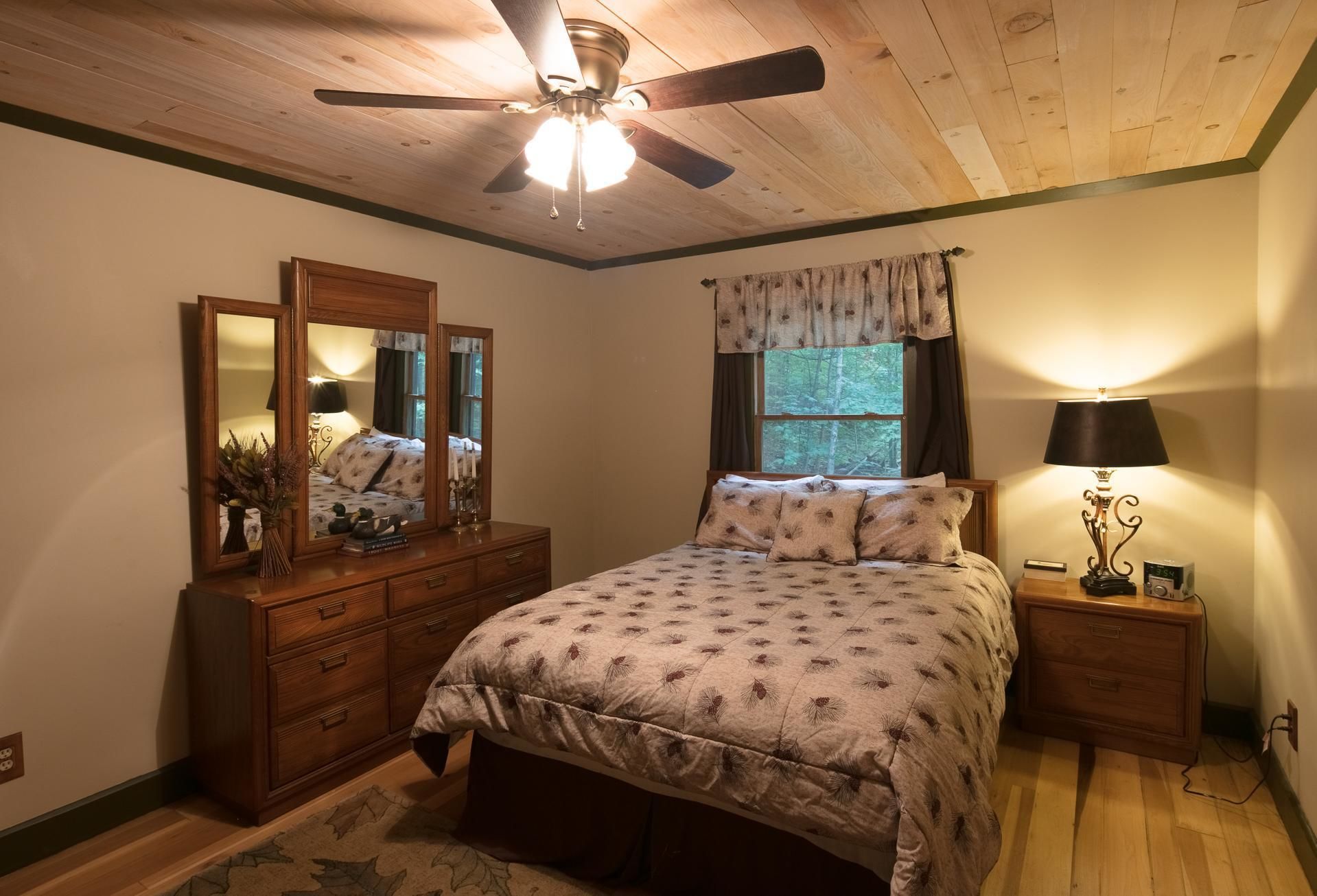 House | 3 bedrooms, iron/ironing board, free WiFi, bed sheets