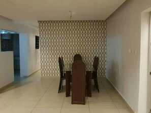 Deluxe Apartment, 2 Bedrooms | Living room