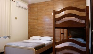 Standard-Vierbettzimmer, Mehrere Betten, Erdgeschoss