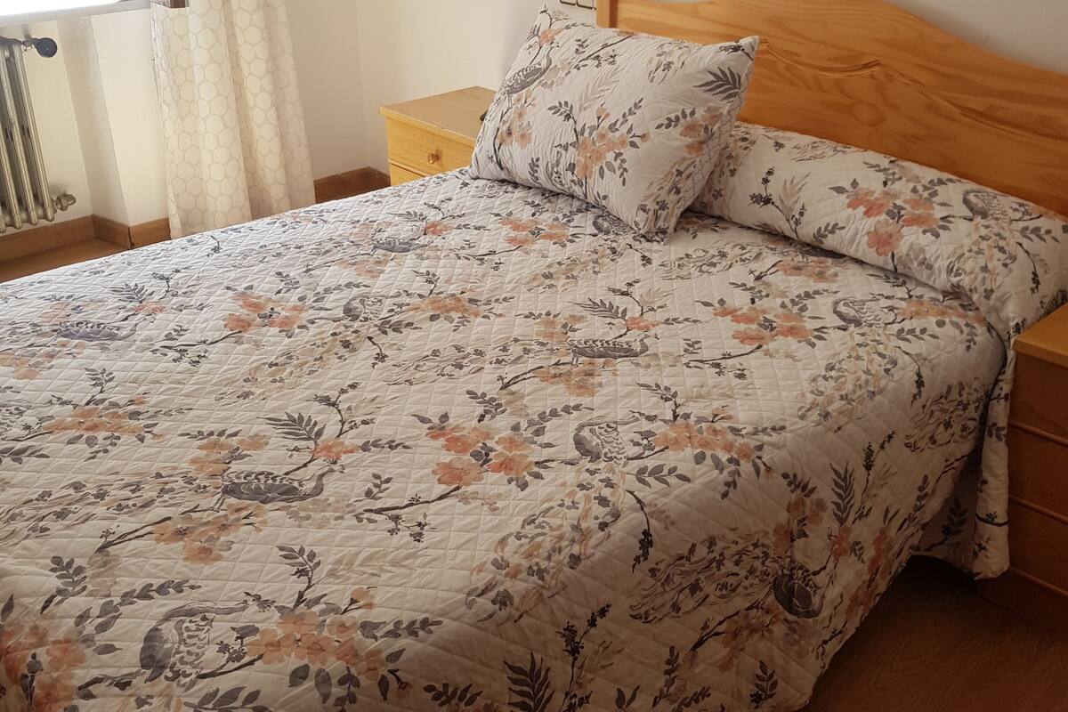 Desk, rollaway beds, free WiFi, bed sheets