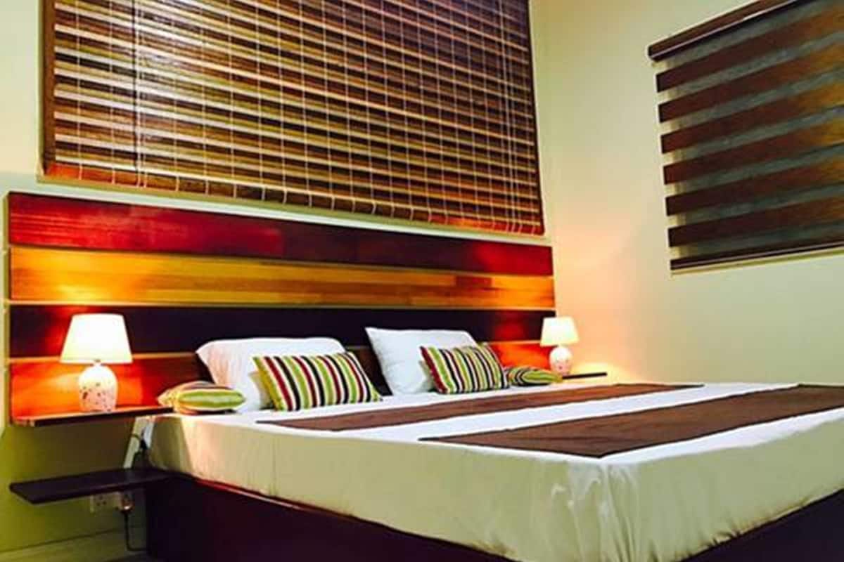 1 bedroom, Egyptian cotton sheets, premium bedding, in-room safe