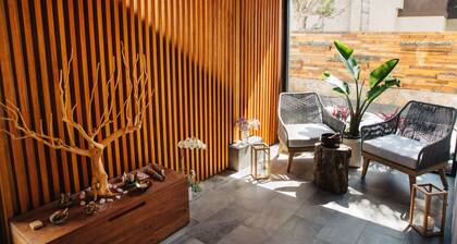 Inn at Moonlight Beach