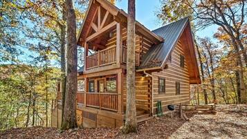 Luxury Cabin, 1 King Bed, Jetted Tub, Hill View (The Elk Lodge) | Premium bedding, individually decorated, individually furnished