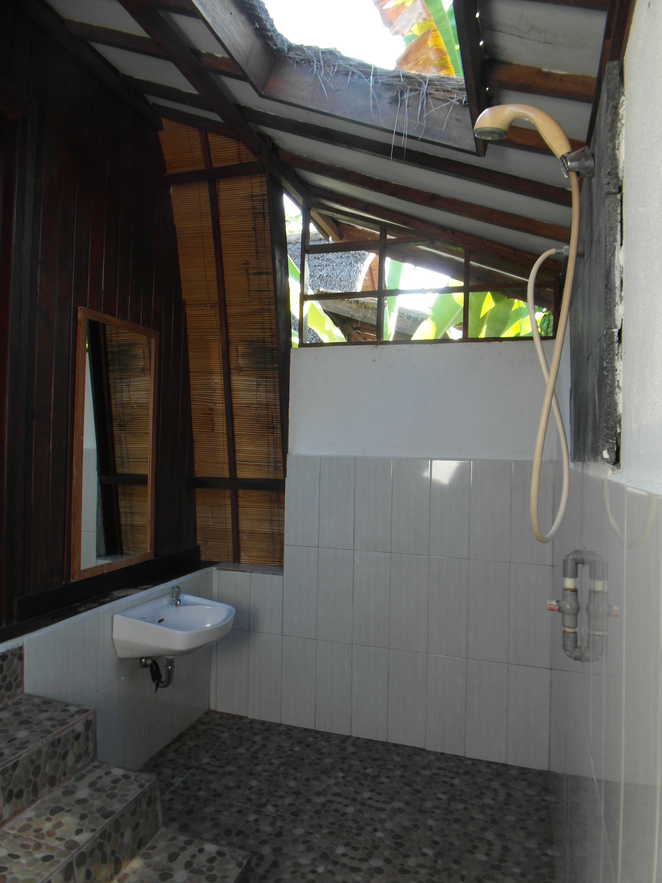 Standard-Doppelzimmer, Gartenblick | Dusche im Bad