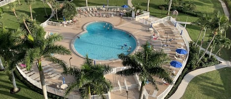 Piscine extérieure