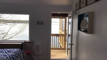 3 habitaciones, escritorio, tabla de planchar con plancha y wifi gratis