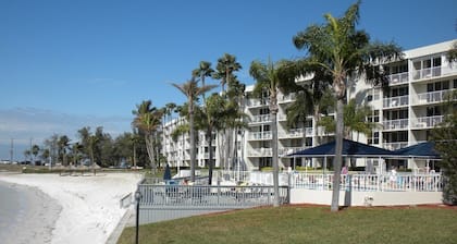 Bahia Vista 8-210 Waterfront Paradise Condo - Euro Style (Non Smoking)