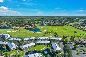 Golf - MIMOSA at Greenlinks - 2+Den Golf Course View Condo (Naples)