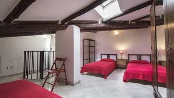 5 chambres, fer et planche Ă repasser, Wi-Fi gratuit, draps fournis