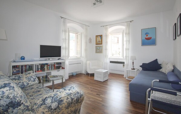 Smart TV - Lovely one bedroom apartment for 3 on the main Hvar town square (Hvar)
