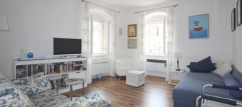 Lovely one bedroom apartment for 3 on the main Hvar town square