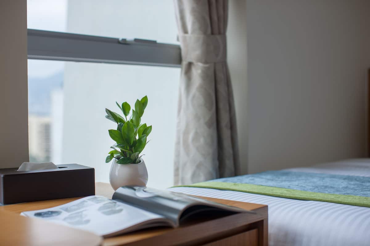 Down comforters, in-room safe, desk, blackout drapes