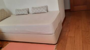 2 多间卧室、熨斗/熨衣板、旅行婴儿床、免费 WiFi