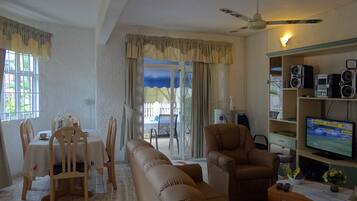 Smart TV, DVD player, stereo