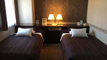 Free WiFi, bed sheets