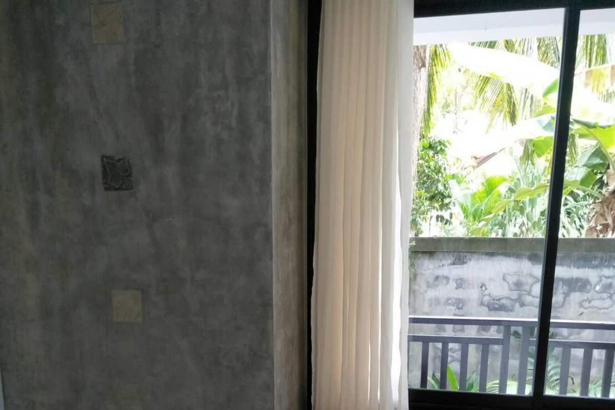 Family Double Room Single Use, 1 Bedroom, Non Smoking, Mountain View | In-room safe, iron/ironing board, WiFi (free)