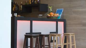 Bar à beira da piscina