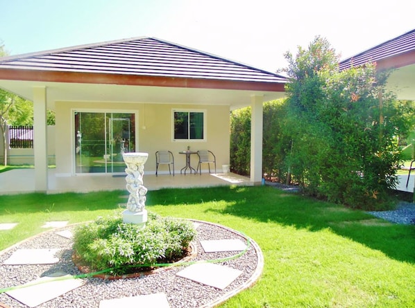 Khuôn viên nơi lưu trú