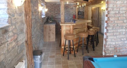 14 Personnes FErienhaus avec bar, sauna et Poolbiljart.