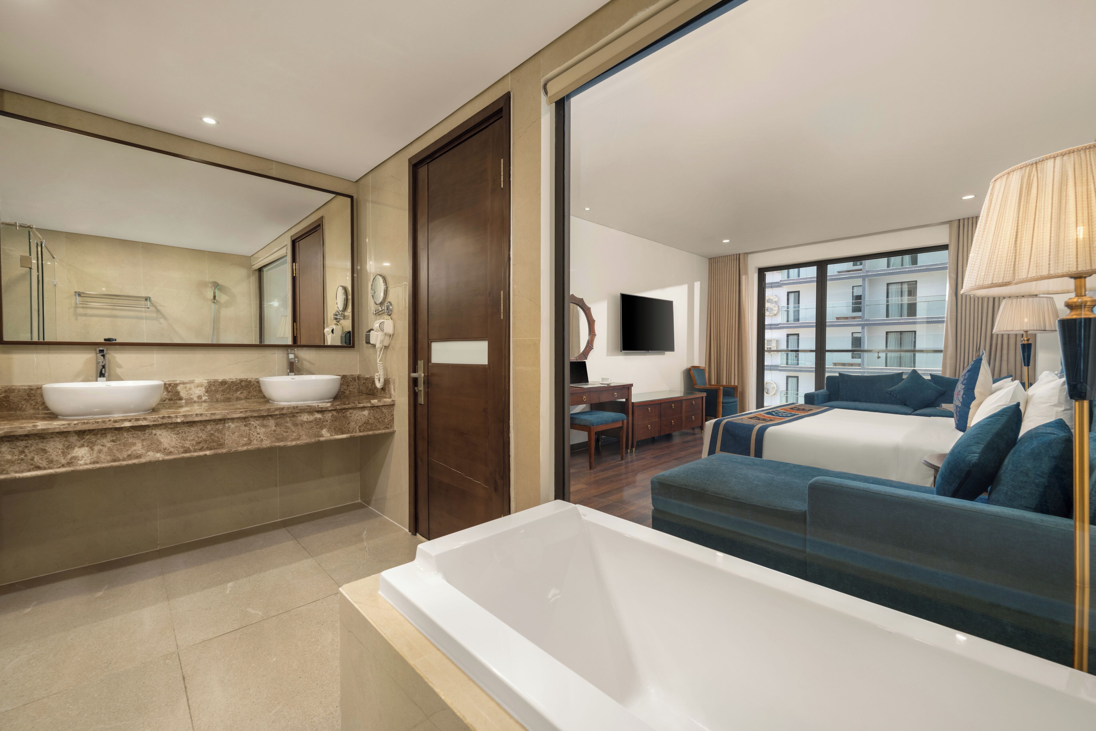 studio seaside | 1 bedroom, premium bedding, minibar, in-room safe