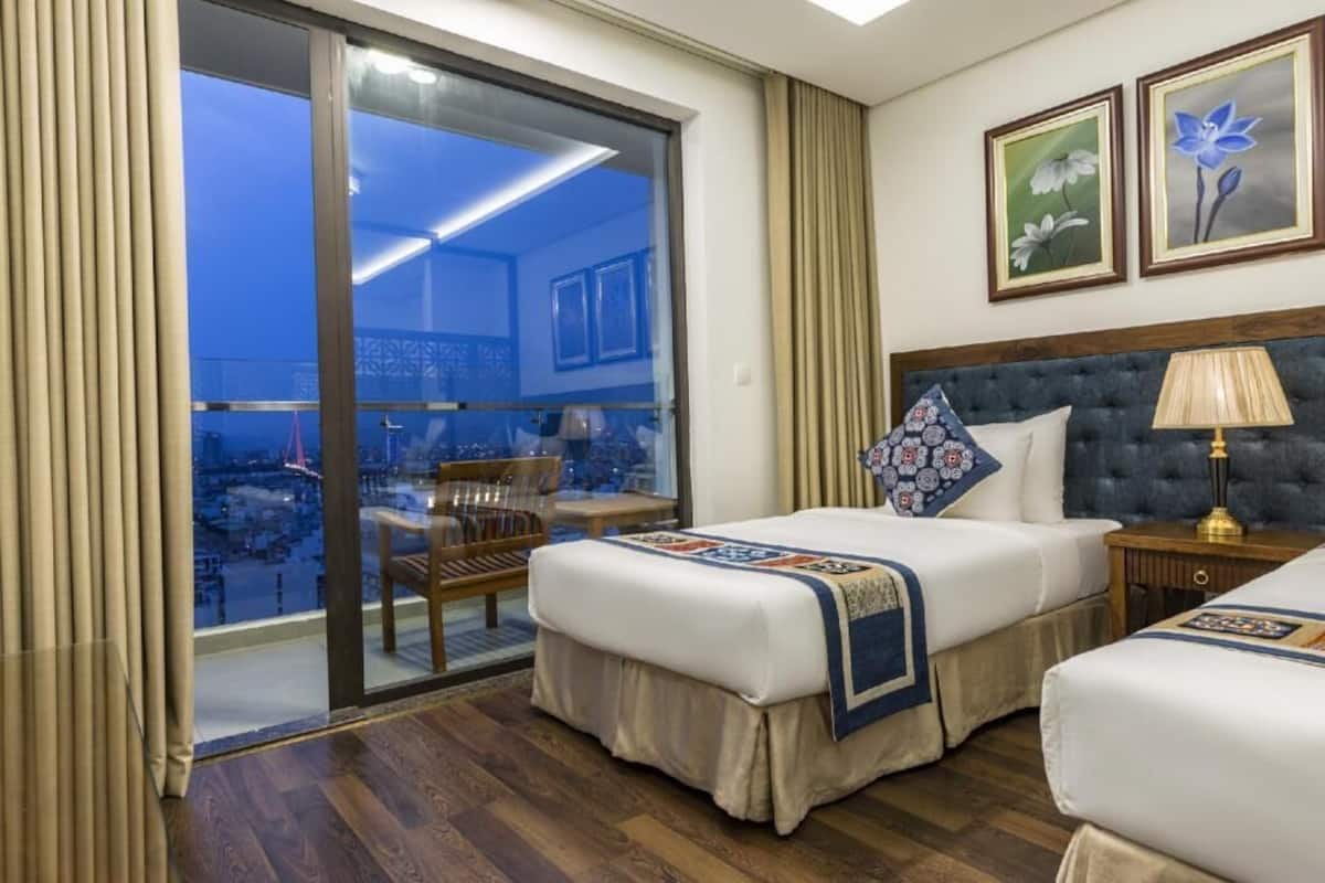 Premium bedding, minibar, in-room safe, blackout curtains