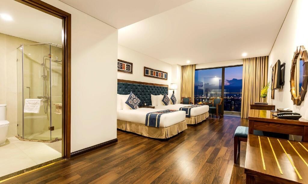 Premium bedding, minibar, in-room safe, blackout curtains