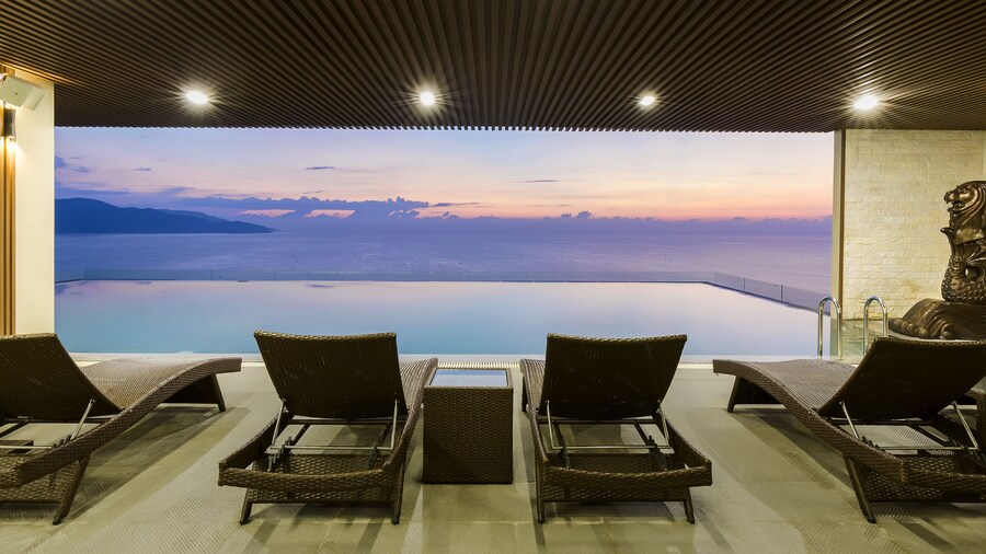 Balcona Hotel Da Nang